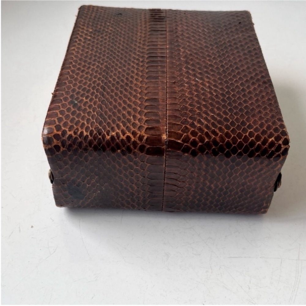 Brown Snakeskin Pattern Handbag - Picture 2 of 5